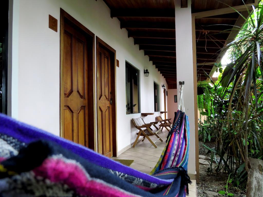 Hotel Vagabondo La Fortuna Bagian luar foto