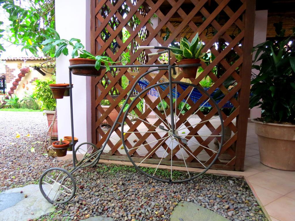 Hotel Vagabondo La Fortuna Bagian luar foto