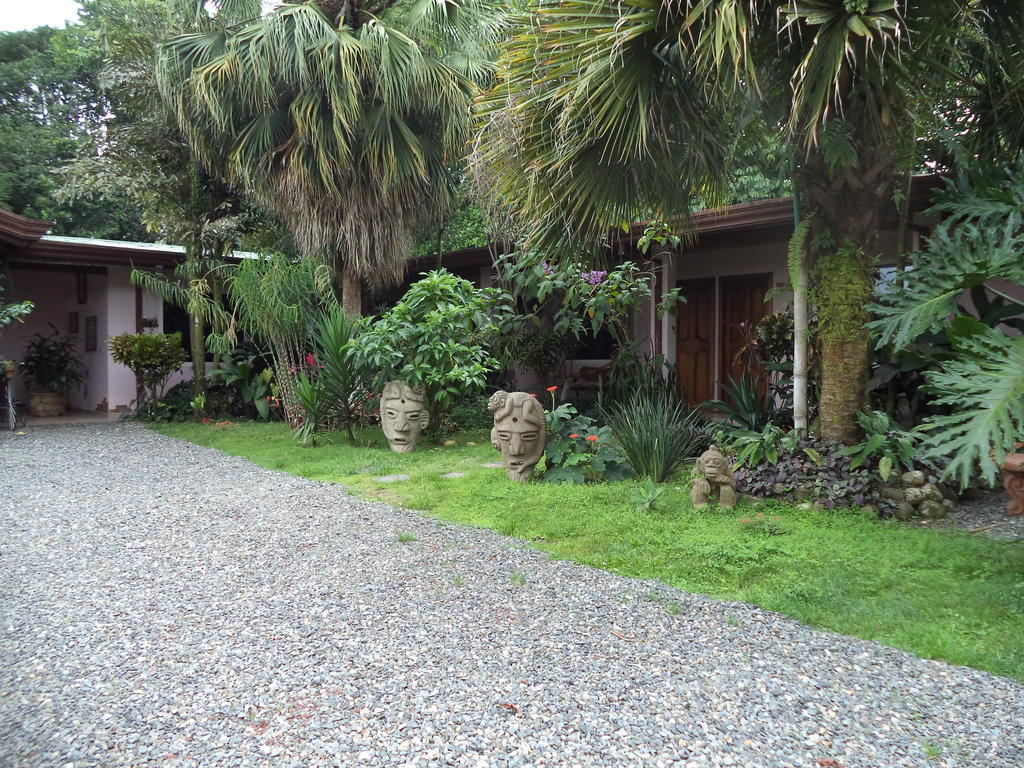 Hotel Vagabondo La Fortuna Bagian luar foto